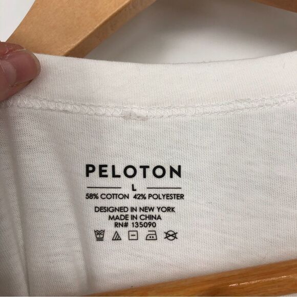 Peloton Tank Top Womens L Ombre Go-To Racer Tank White Pink Cycling - Picture 6 of 8